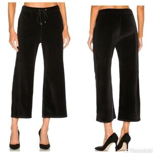 Nili Lotan Daphne Velour Wide Leg Sweatpant in Black